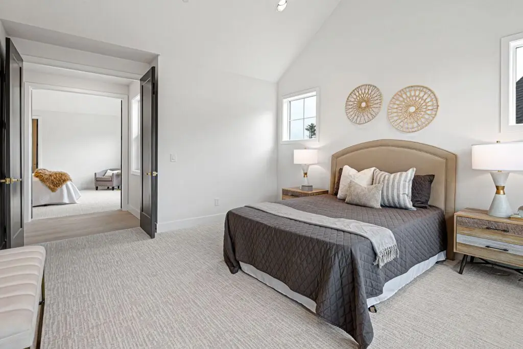 Portland Oregon Flooring Store & Showroom - Hardwood, Carpet, Tile, Countertops, LVT, Installation