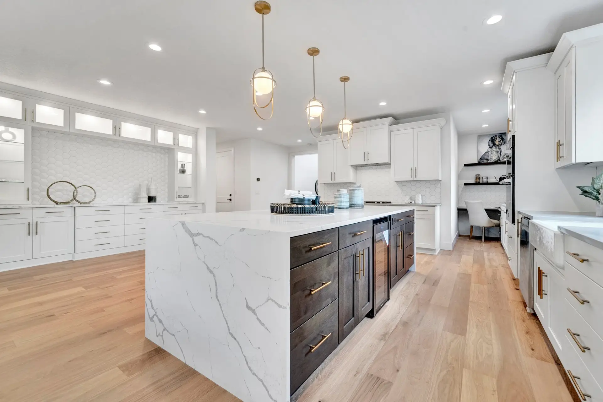 Portland Flooring, Installation, Kitchen Remodel, Countertops, Hardwood Flooring, Tile Backsplash