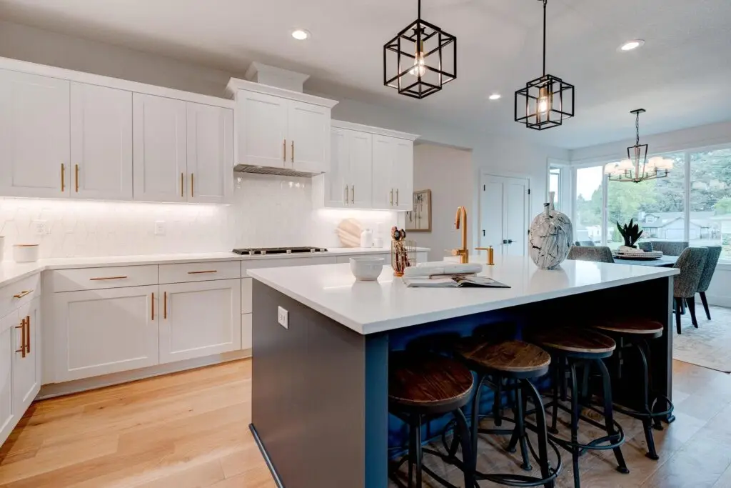 Portland Flooring, Installation, Kitchen Remodel, Countertops, Hardwood Flooring, Tile Backsplash